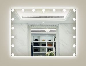 Narciss 700*800.202 Зеркало с подсветкой SuperLed (холодной) и сенсорным выкл. на взмах