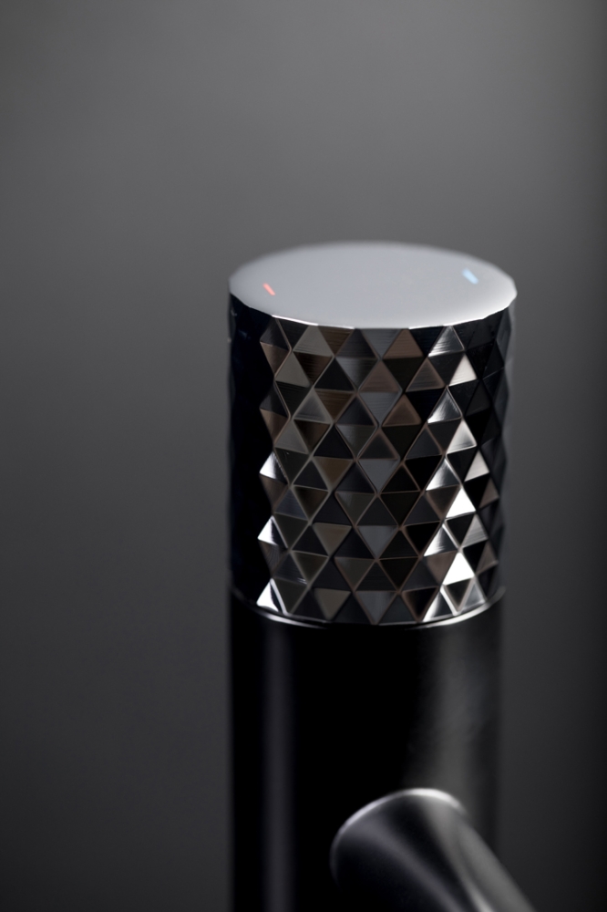 Дополнительное фото №2 Смеситель для раковины Boheme Stick Black Diamond Chrome